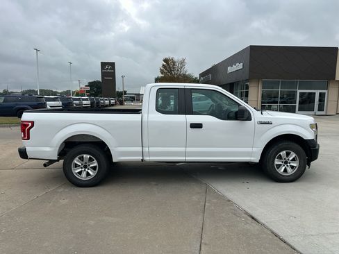 Used 2017 Ford F150 XL w/ Equipment Group 101A Mid AWD/4WD image 13