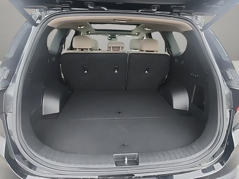 Used 2023 Hyundai Santa Fe SEL w/ Premium Package image 10
