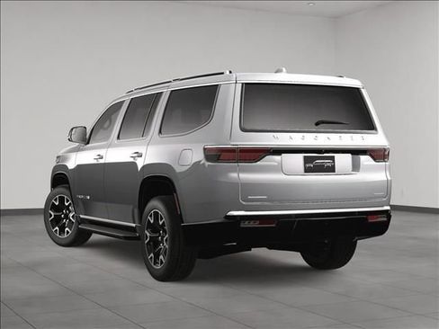 New 2023 Jeep Wagoneer Series III w/ Preferred Equipment Group image 4