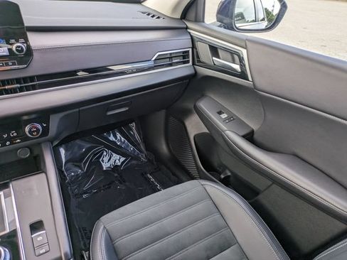 Used 2023 Mitsubishi Outlander SE Black Edition FWD image 17