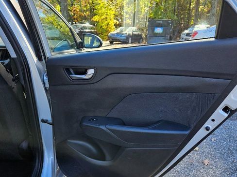 Used 2020 Hyundai Accent SE image 31