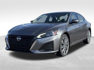 Used 2023 Nissan Altima 2.5 SL video 2