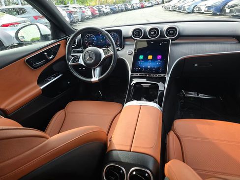Used 2025 Mercedes-Benz C 300 4MATIC Sedan image 14