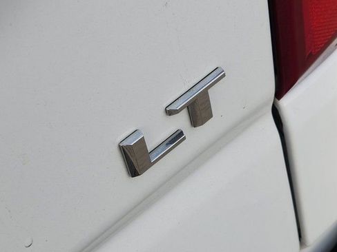 Used 2022 Chevrolet Silverado 1500 LT image 8