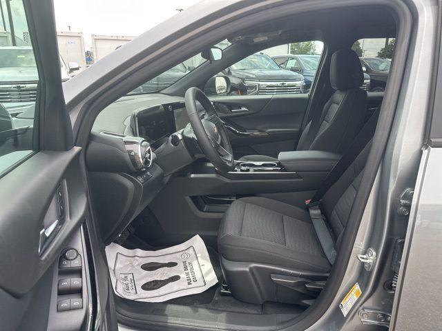 New 2026 Chevrolet Equinox LT FWD image 16