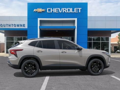 New 2026 Chevrolet Trax ACTIV w/ Driver Confidence Package FWD image 5