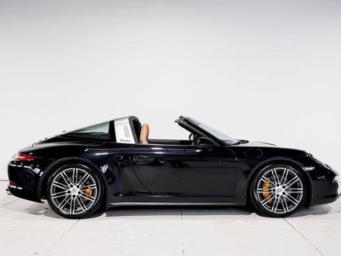 Used 2014 Porsche 911 Targa 4S AWD/4WD image 2