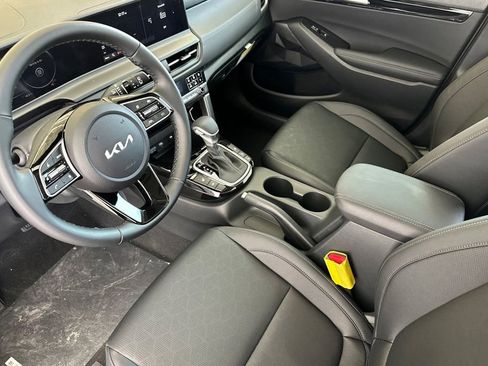 New 2026 Kia Seltos EX FWD image 10