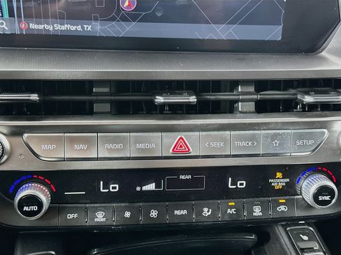 Used 2025 Kia Telluride S FWD image 24