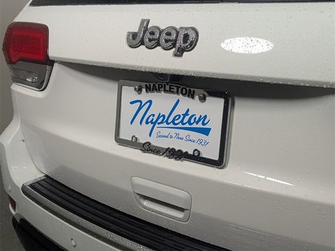 Used 2019 Jeep Grand Cherokee Limited w/ Luxury Group II image 8