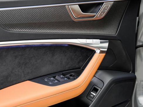 Used 2023 Audi RS 6 image 8