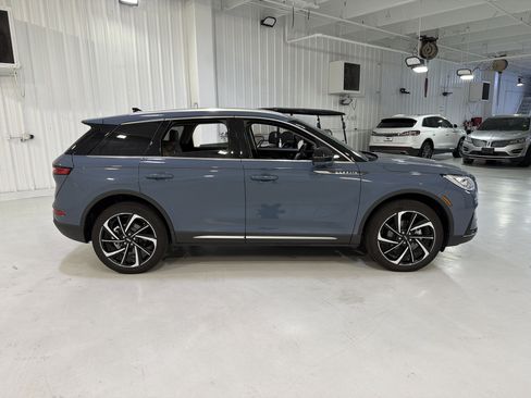 Used 2024 Lincoln Corsair Reserve w/ Equipment Group 201A AWD/4WD image 6