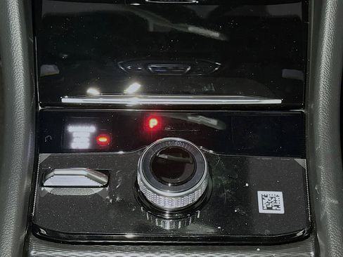 New 2026 Jeep Grand Cherokee Limited AWD/4WD image 11