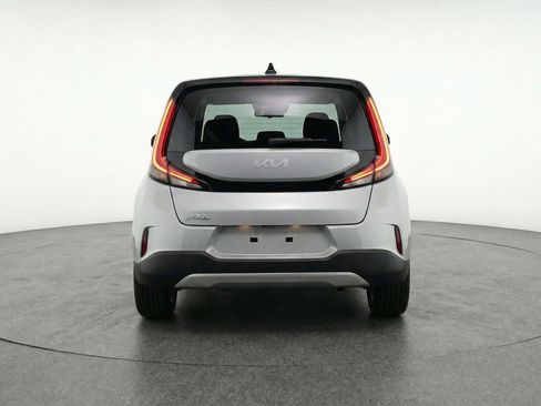 Used 2025 Kia Soul LX w/ LX Technology Package image 7