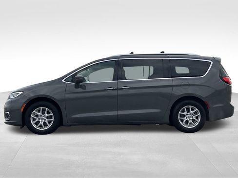 Used 2021 Chrysler Pacifica Touring-L image 29