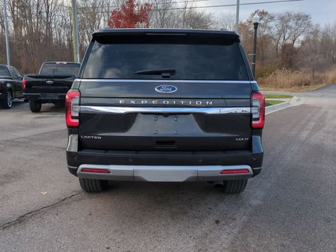 Used 2023 Ford Expedition Max Limited image 7
