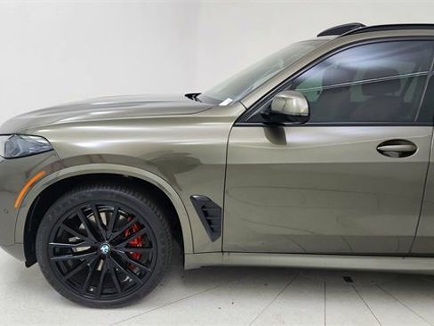Used 2026 BMW X5 sDrive40i w/ M Sport Package image 9