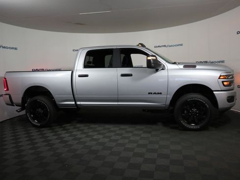 New 2026 RAM 2500 Big Horn AWD/4WD image 4