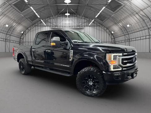 Used 2022 Ford F250 Platinum w/ Tremor Off-Road Package AWD/4WD image 8