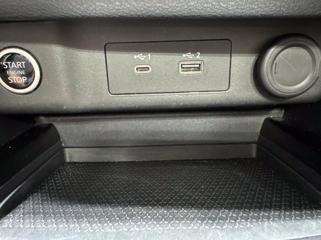 Used 2023 Nissan Rogue SV w/ SV Premium B Package FWD image 14
