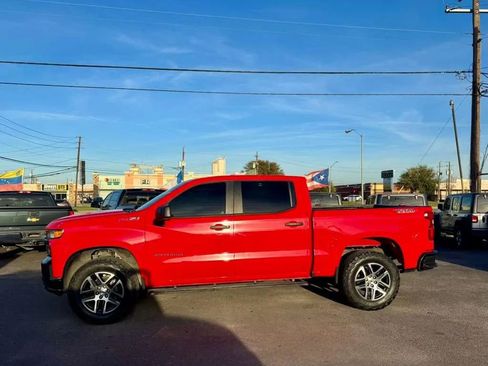 Used 2019 Chevrolet Silverado 1500 Custom Trail Boss w/ Custom Convenience Package image 2