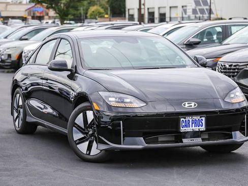 New 2025 Hyundai Ioniq 6 SE image 2