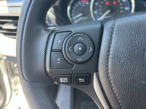 Used 2016 Toyota Corolla LE FWD image 22