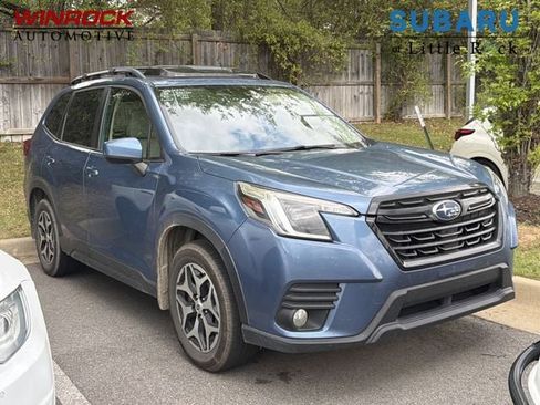 Used 2022 Subaru Forester Premium image 1