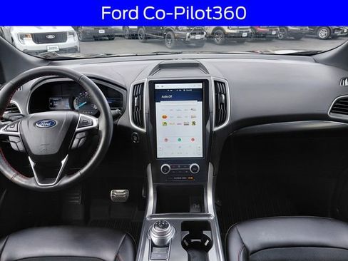 Certified 2023 Ford Edge ST-Line image 3