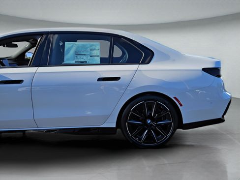 New 2026 BMW i7 eDrive50 w/ M Sport Package image 38