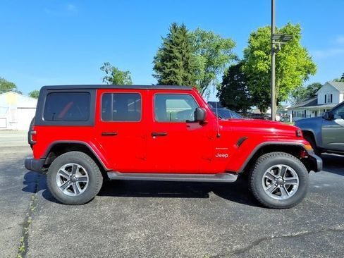 Used 2020 Jeep Wrangler Unlimited Sahara AWD/4WD image 8