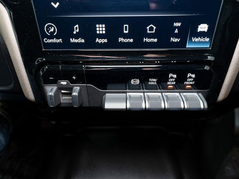 Used 2024 RAM 2500 Laramie image 23