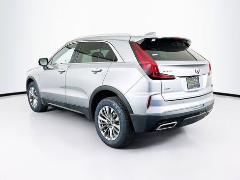 Used 2024 Cadillac XT4 Premium Luxury image 5
