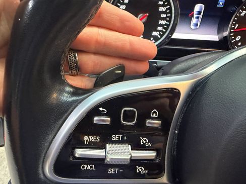 Used 2019 Mercedes-Benz E 300 image 41