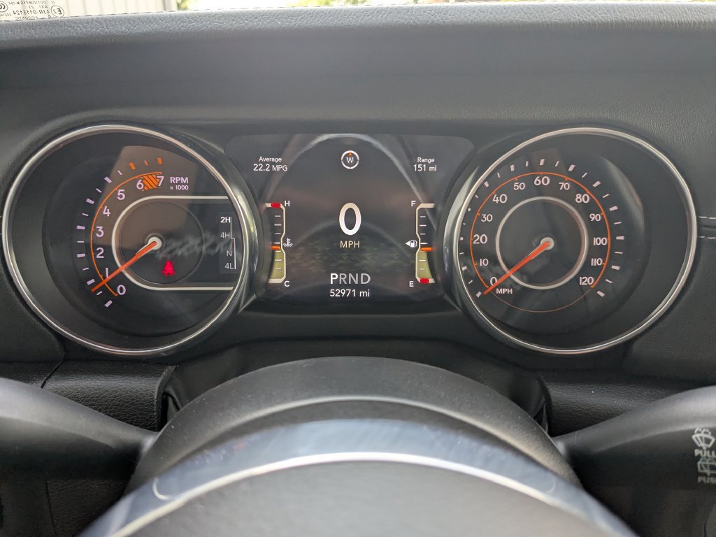 Used 2023 Jeep Wrangler Unlimited Sahara w/ Cold Weather Group AWD/4WD image 5