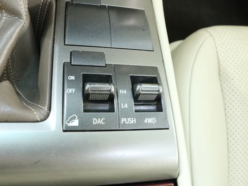 Used 2013 Lexus GX 460 image 63