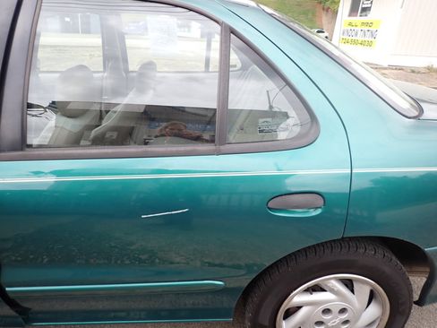 Used 1998 Chevrolet Cavalier Sedan w/ Preferred Equipment Group 1 image 17