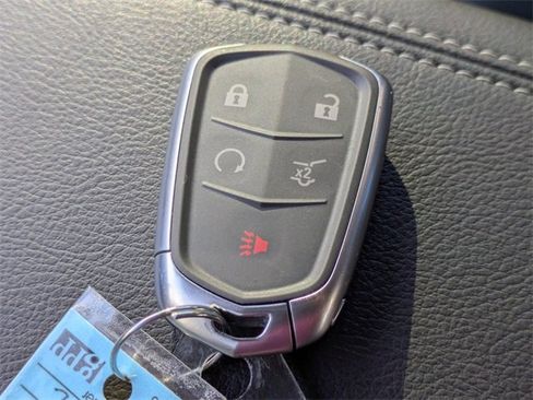 Used 2023 Cadillac XT4 Premium Luxury w/ Technology Package image 37