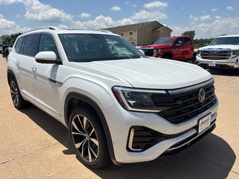 Used 2024 Volkswagen Atlas SEL Premium R-Line AWD/4WD image 1