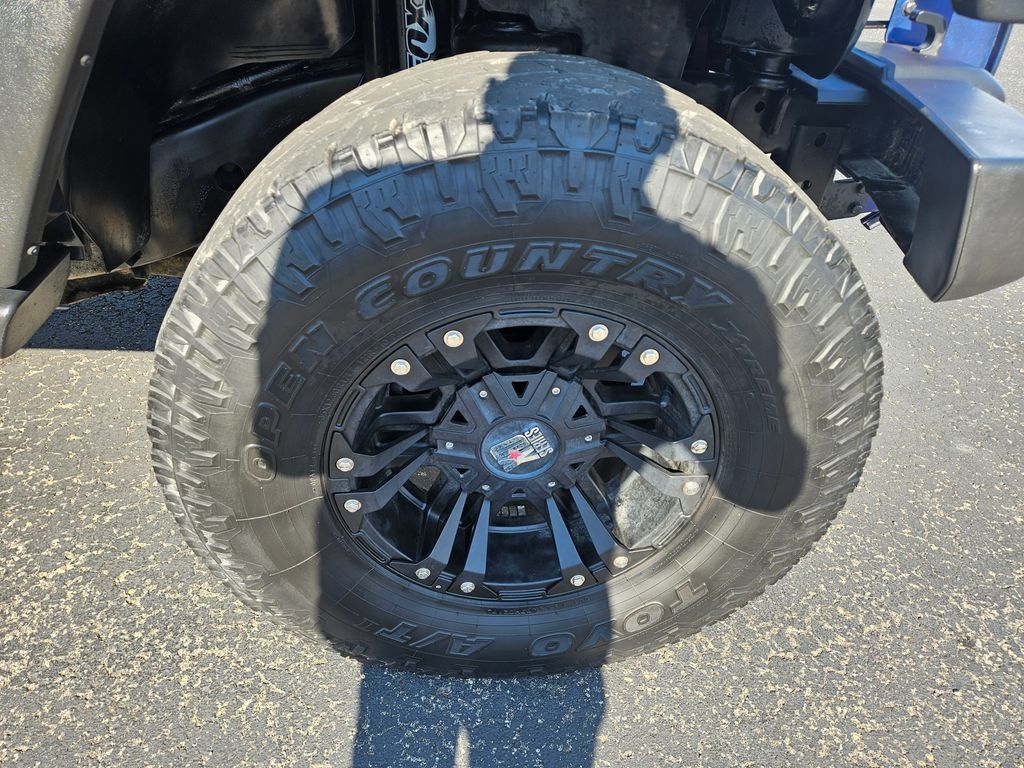 Used 2017 Jeep Wrangler Unlimited Sport w/ Quick Order Package 24S AWD/4WD image 12