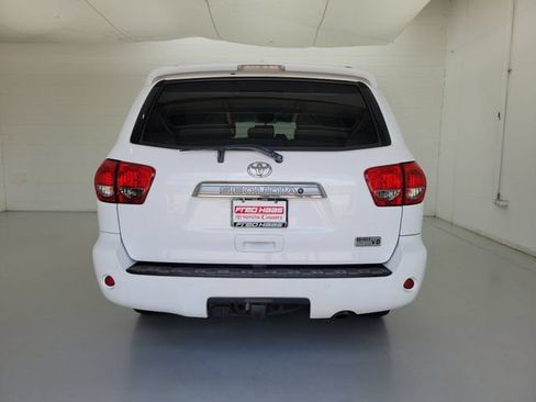 Used 2016 Toyota Sequoia Limited w/ Safety & Convenience Package RWD image 6