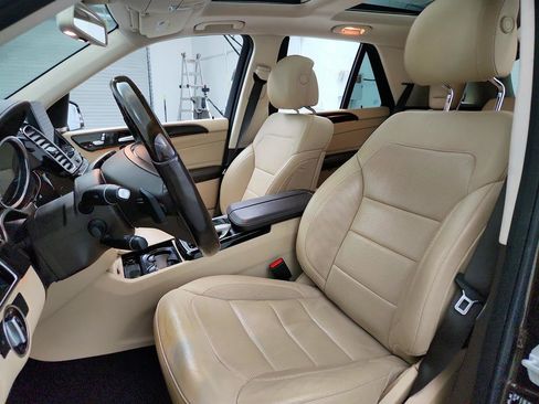 Used 2017 Mercedes-Benz GLE 400 4MATIC image 14