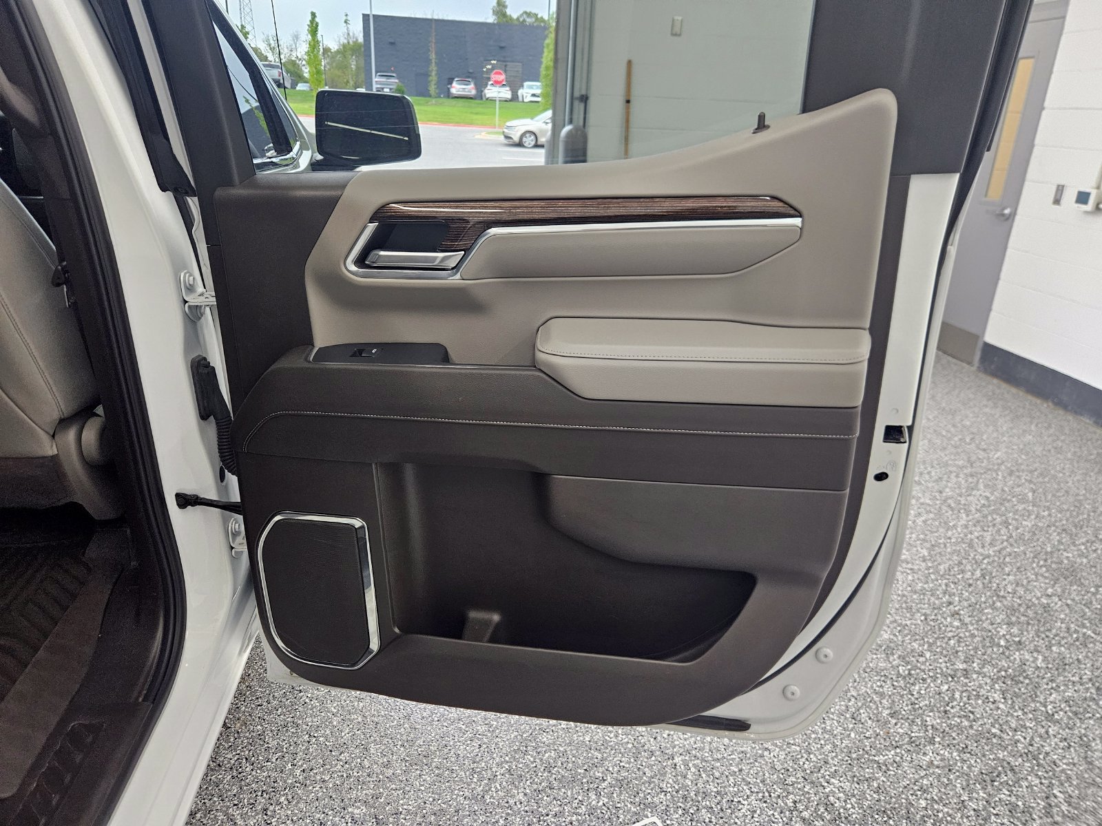 Used 2024 GMC Sierra 1500 SLE AWD/4WD image 36