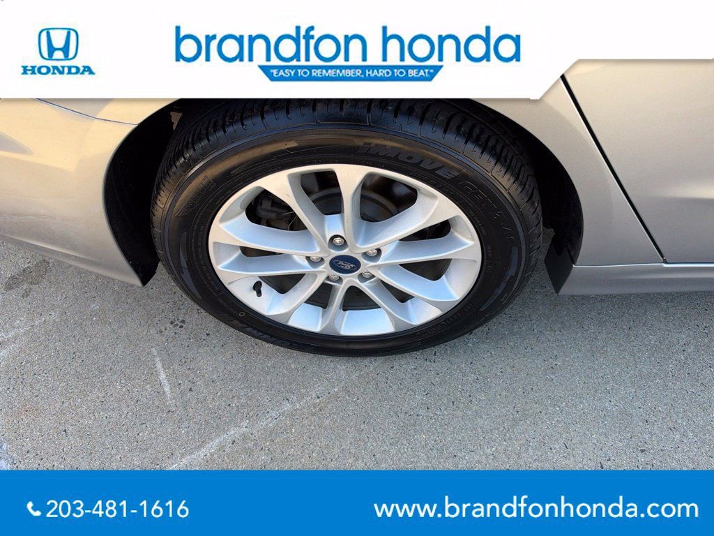 Used 2020 Ford Fusion SE FWD image 33
