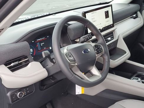 New 2026 Ford Explorer Active w/ Active Comfort Package image 11