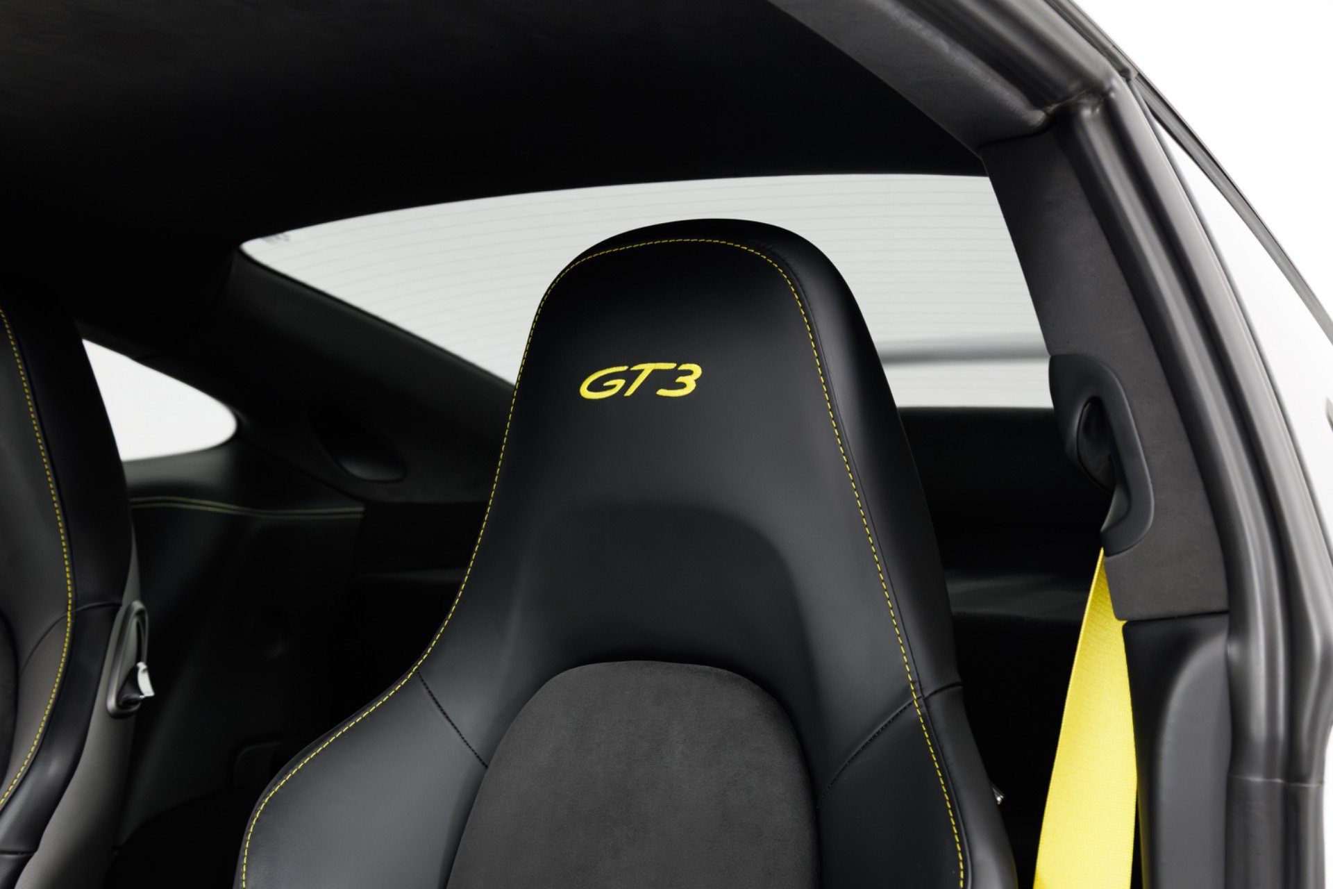 Used 2018 Porsche 911 GT3 RWD image 17