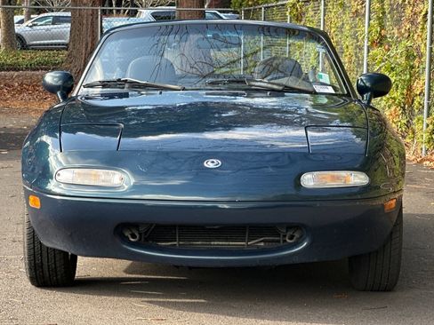 Used 1997 MAZDA MX-5 Miata image 9