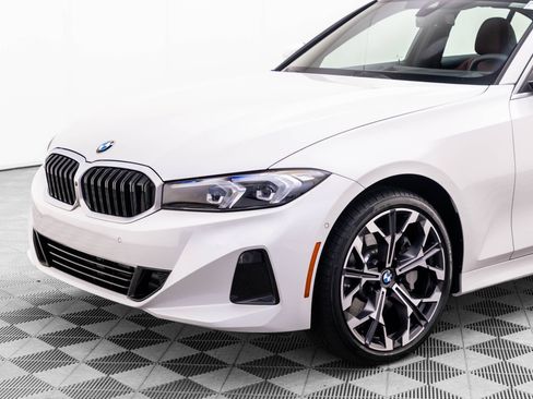 Certified 2026 BMW 330i xDrive Sedan AWD/4WD image 37