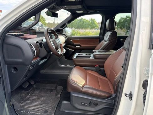 Used 2025 Ford Expedition King Ranch AWD/4WD image 10