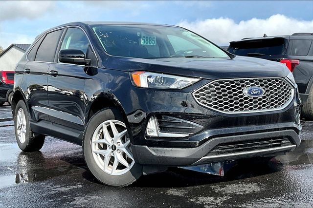 Used 2024 Ford Edge SEL w/ Convenience Package AWD/4WD image 2